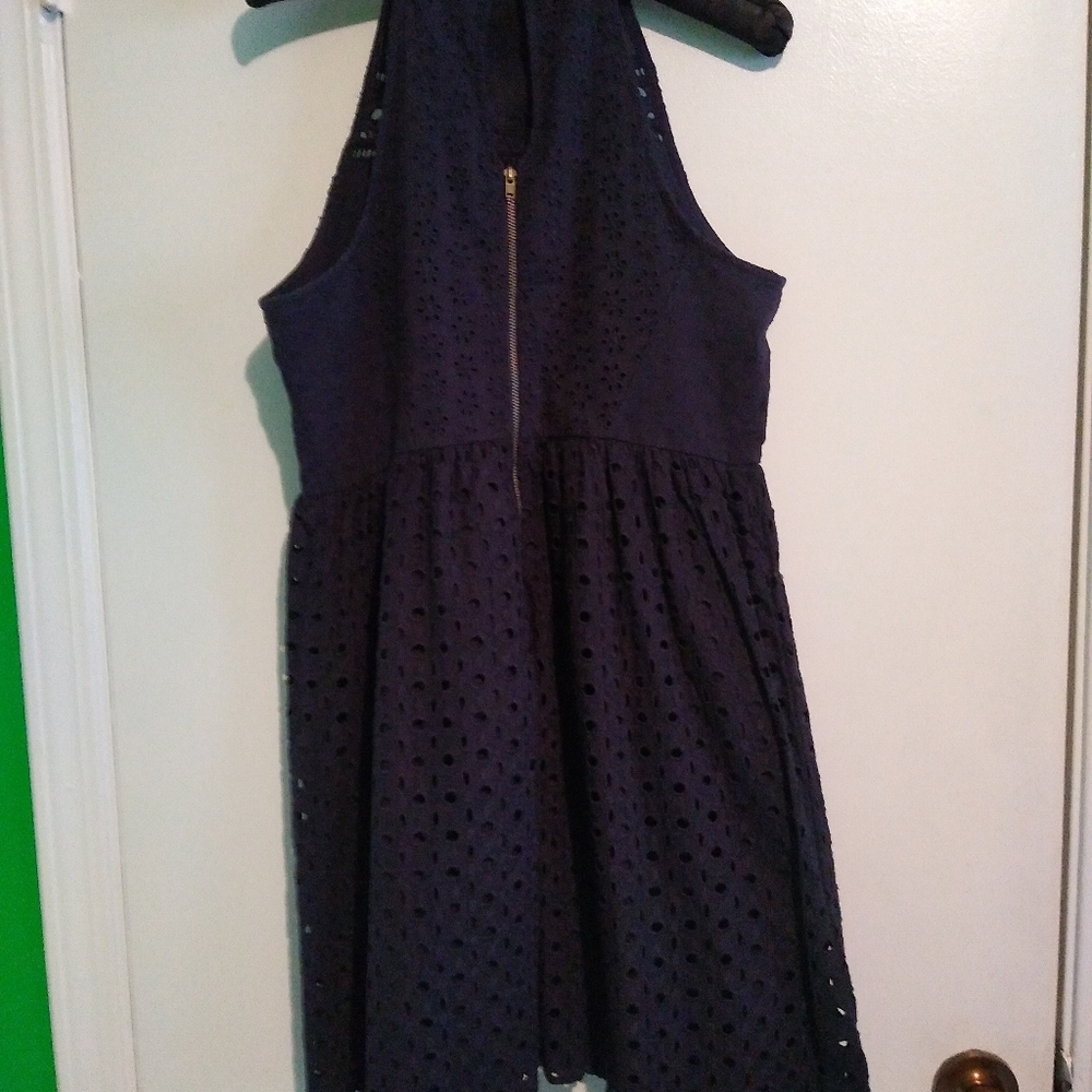 A formal navy blue dress. - Picture 5 of 6